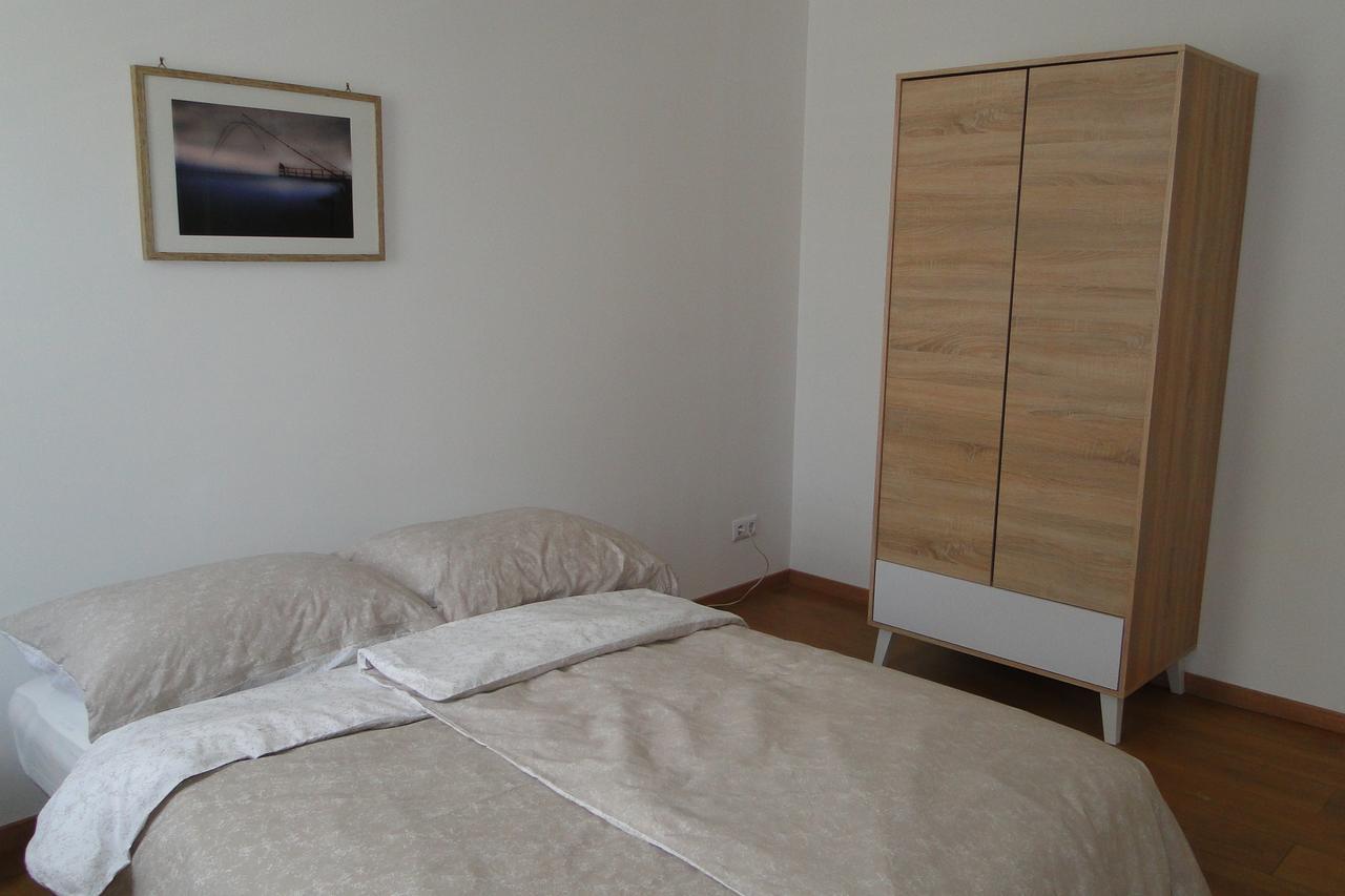 Apartment Galerija 图兹拉 外观 照片